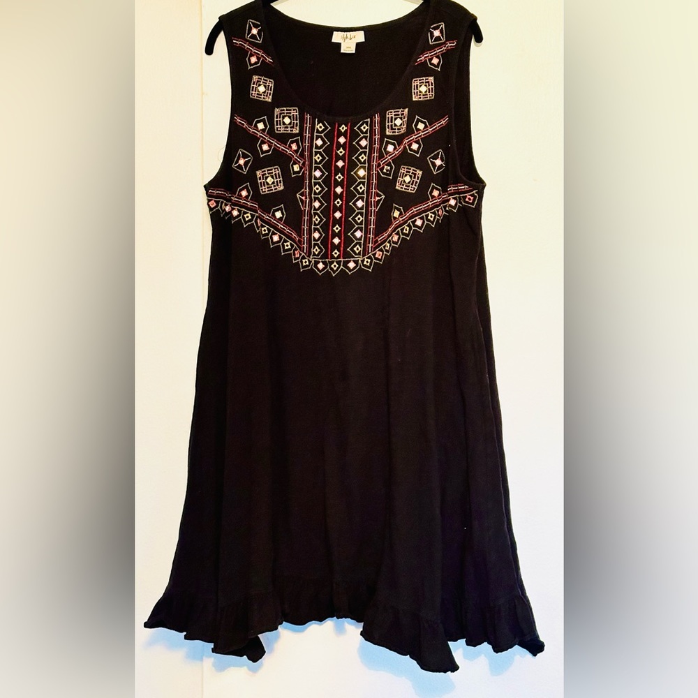 Women dress 100% cotton, beautifully decorated, size 2X, 40” long